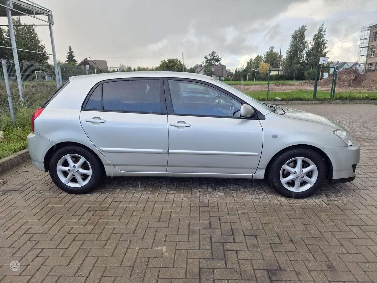 Toyota Corolla, 2.0 l., hatchback