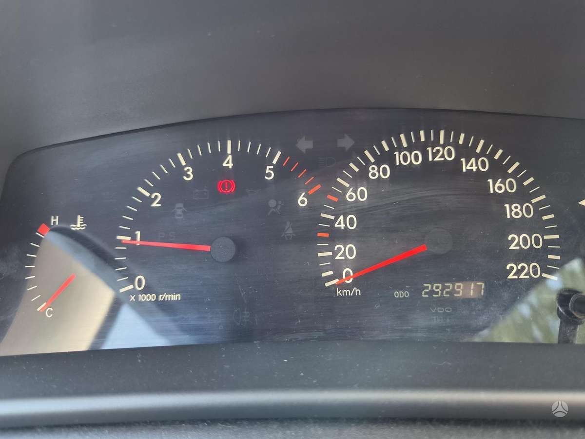 Toyota Corolla, 2.0 l., hatchback