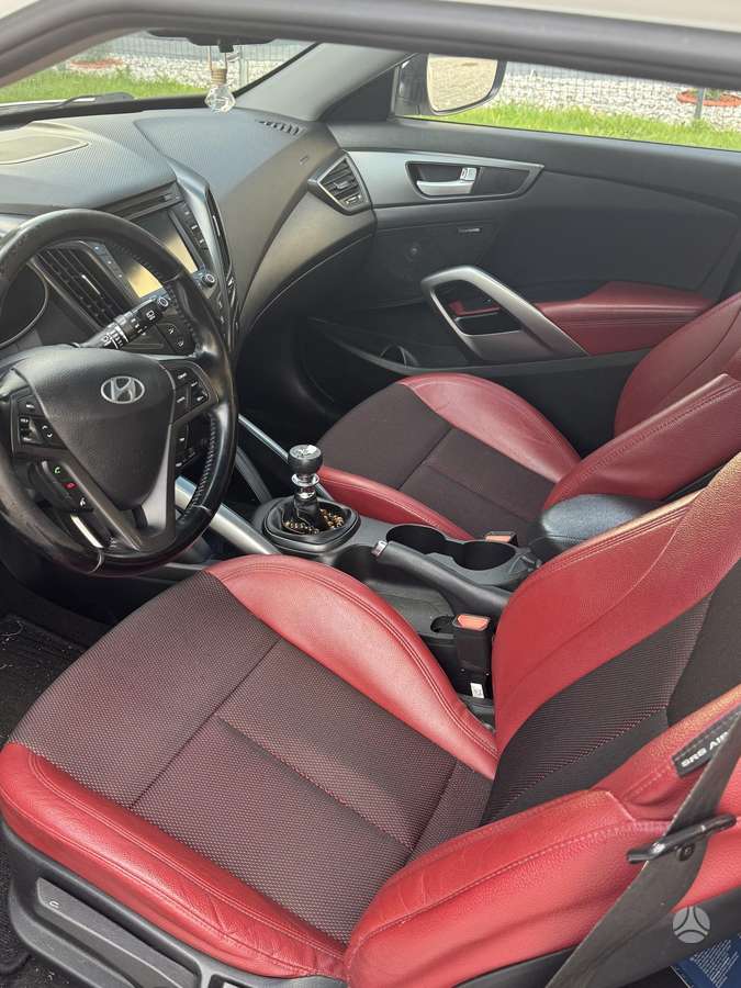 Hyundai Veloster, 1.6 l., hatchback
