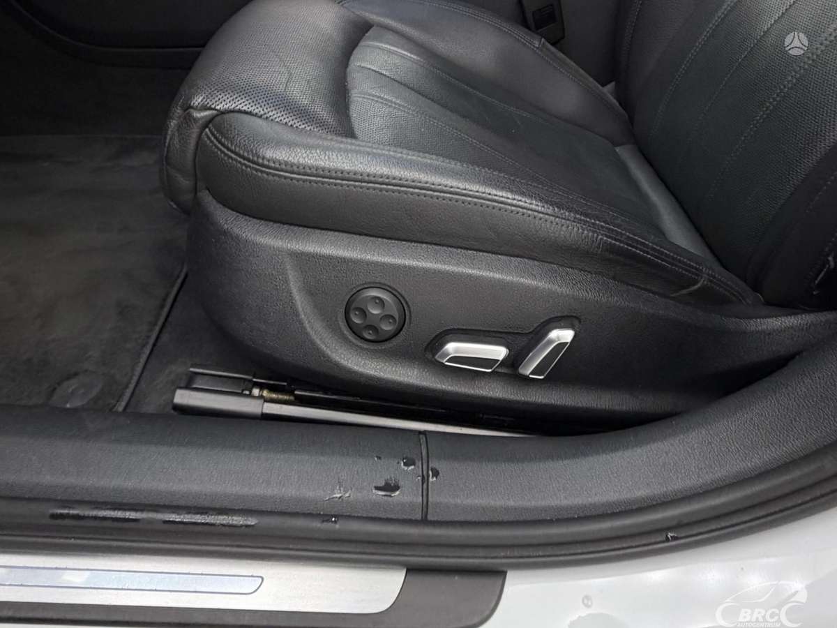 Audi A6, 3.0 l., sedanas