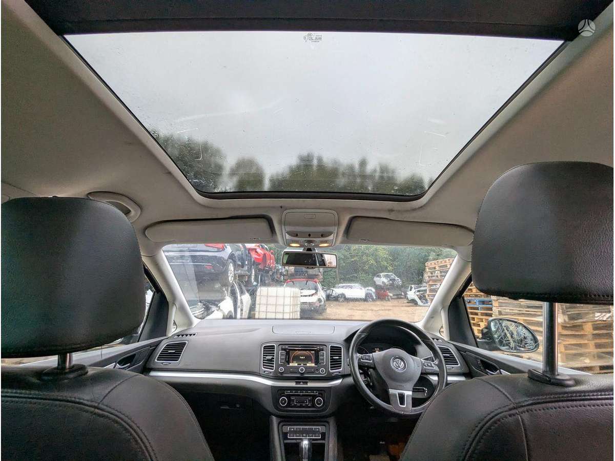Volkswagen Sharan engine