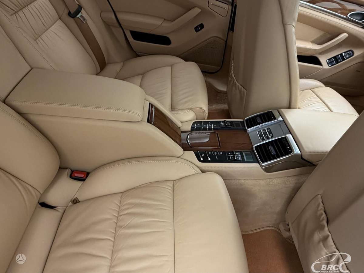 Porsche Panamera, 4.8 l., Седан