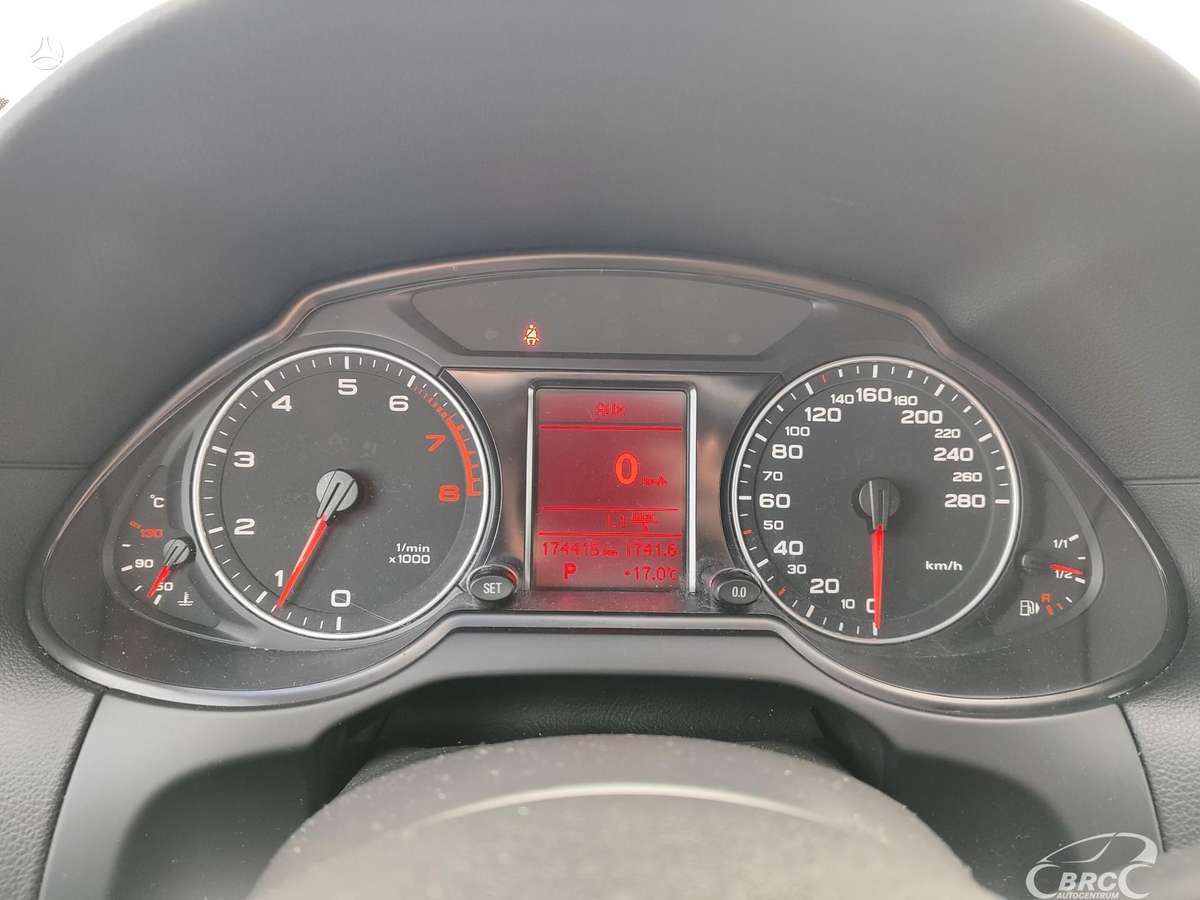 Audi Q5, 2.0 l., off-road / crossover