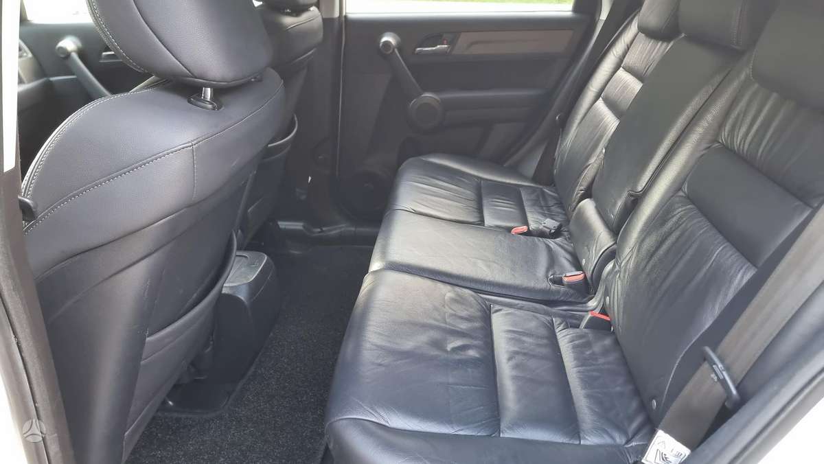Honda CR-V, 2.2 l., off-road / crossover