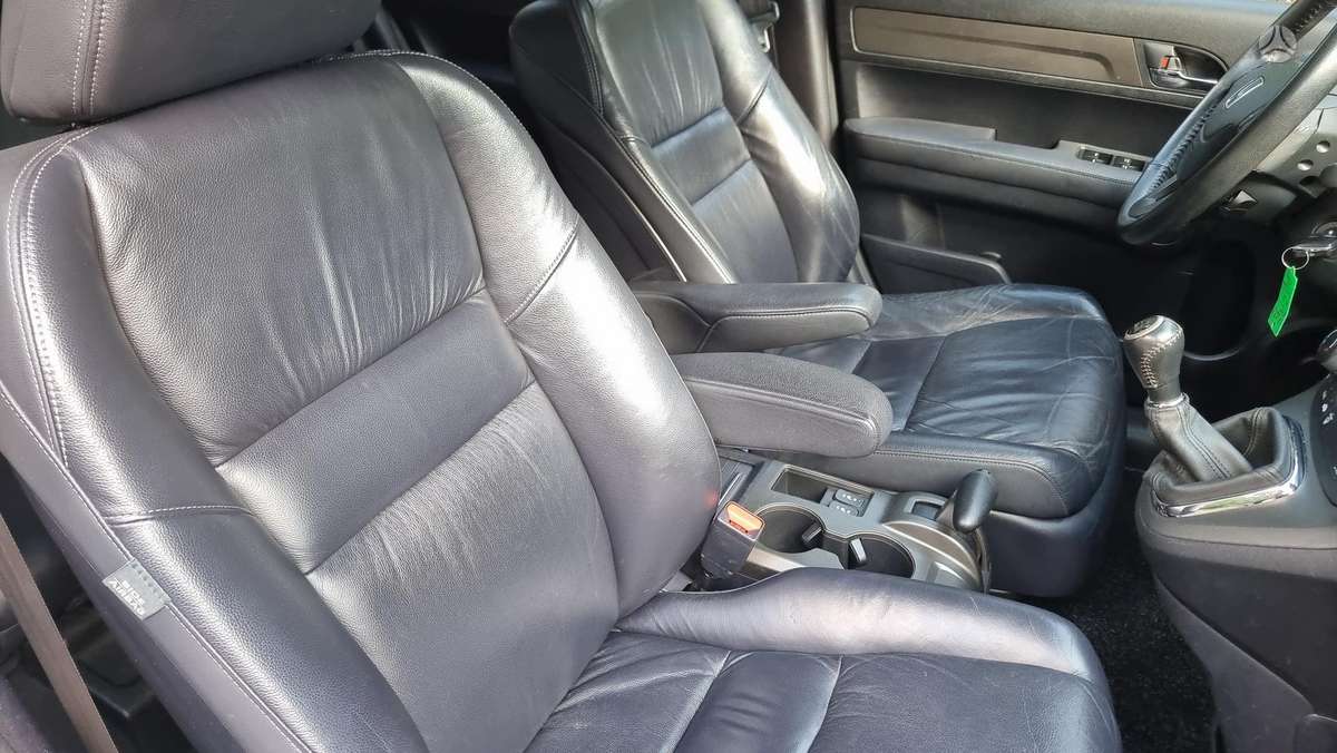 Honda CR-V, 2.2 l., off-road / crossover