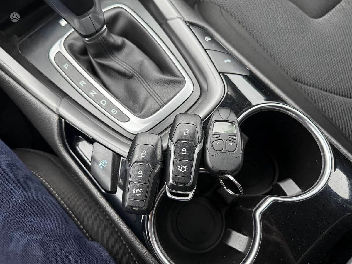 Ford Mondeo, 2.0 l., Седан