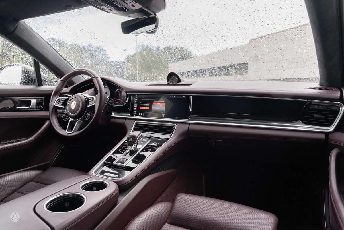 Porsche Panamera, 3.0 l., Седан