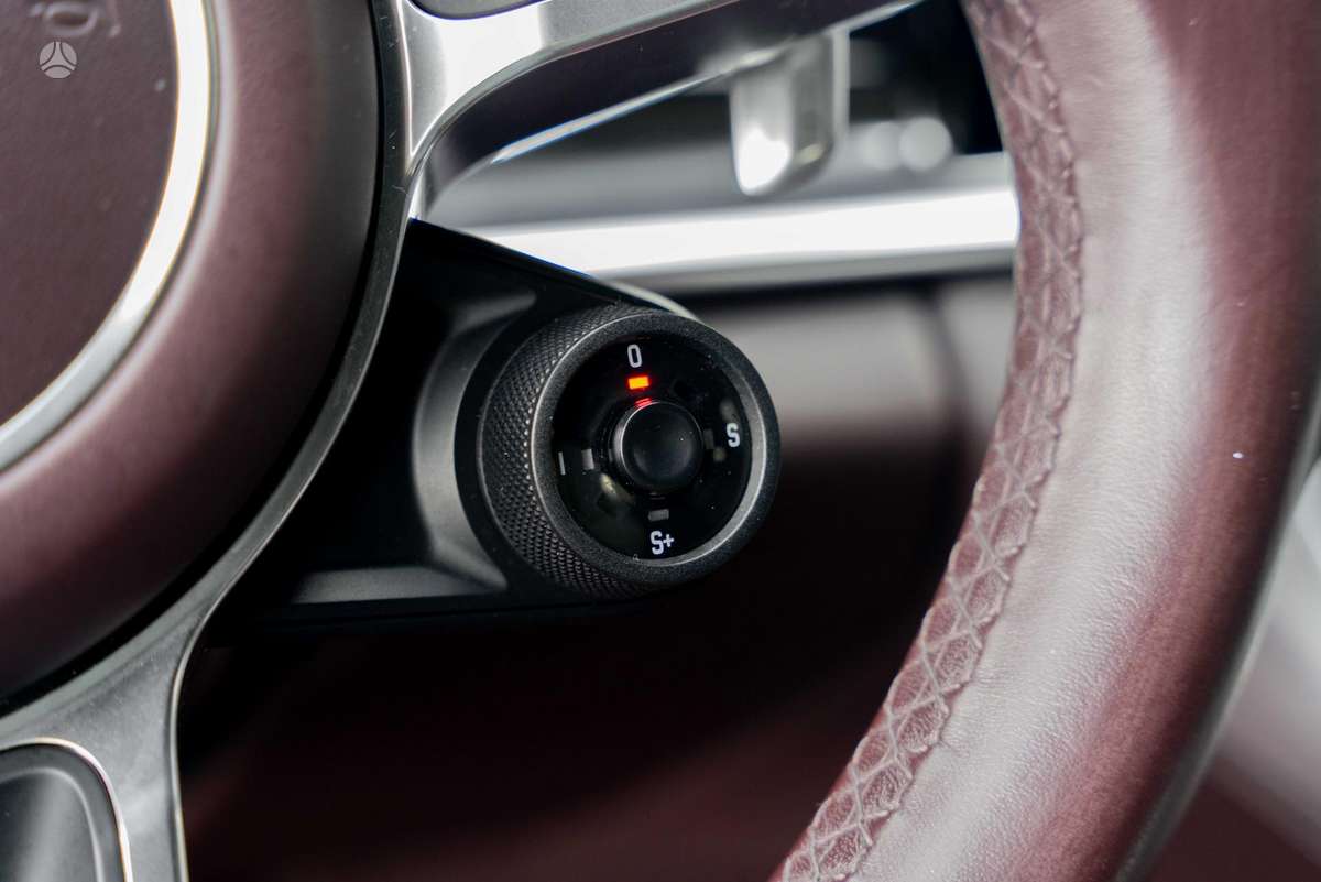 Porsche Panamera, 3.0 l., saloon / sedan
