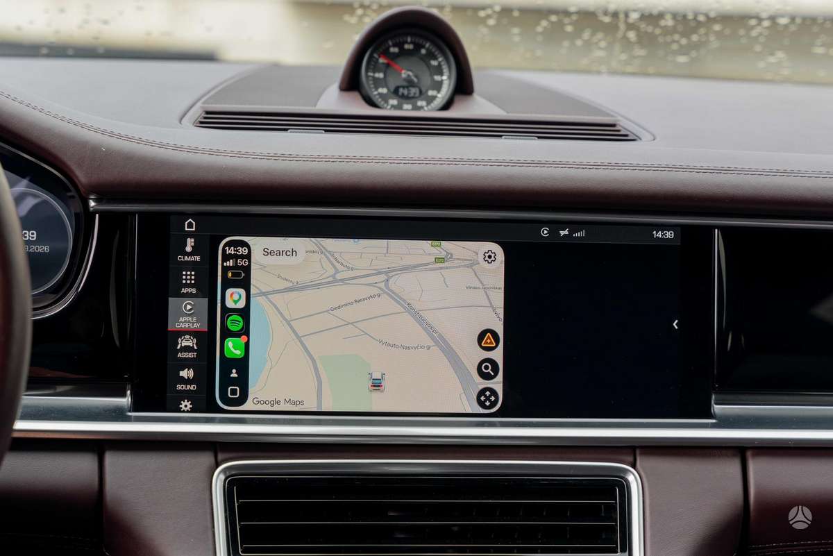 Porsche Panamera, 3.0 l., saloon / sedan