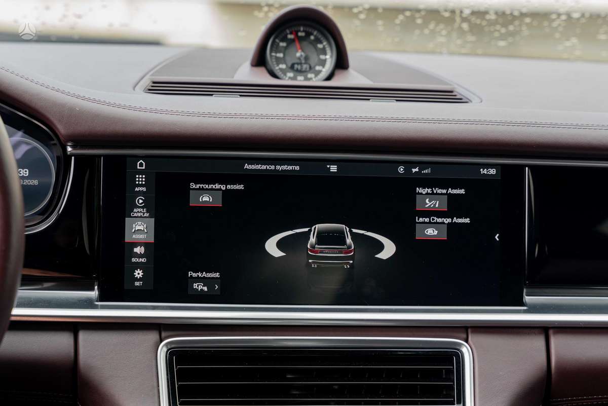 Porsche Panamera, 3.0 l., saloon / sedan