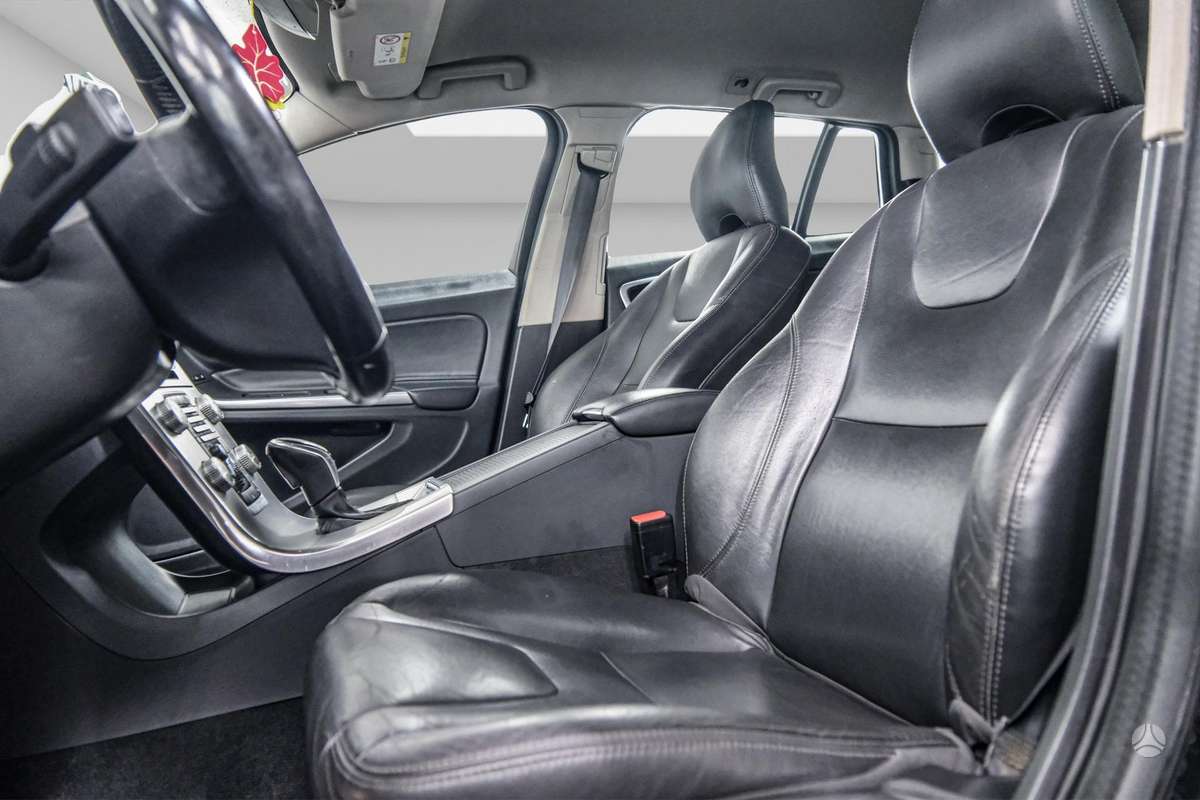 Volvo V60, 2.0 l., wagon