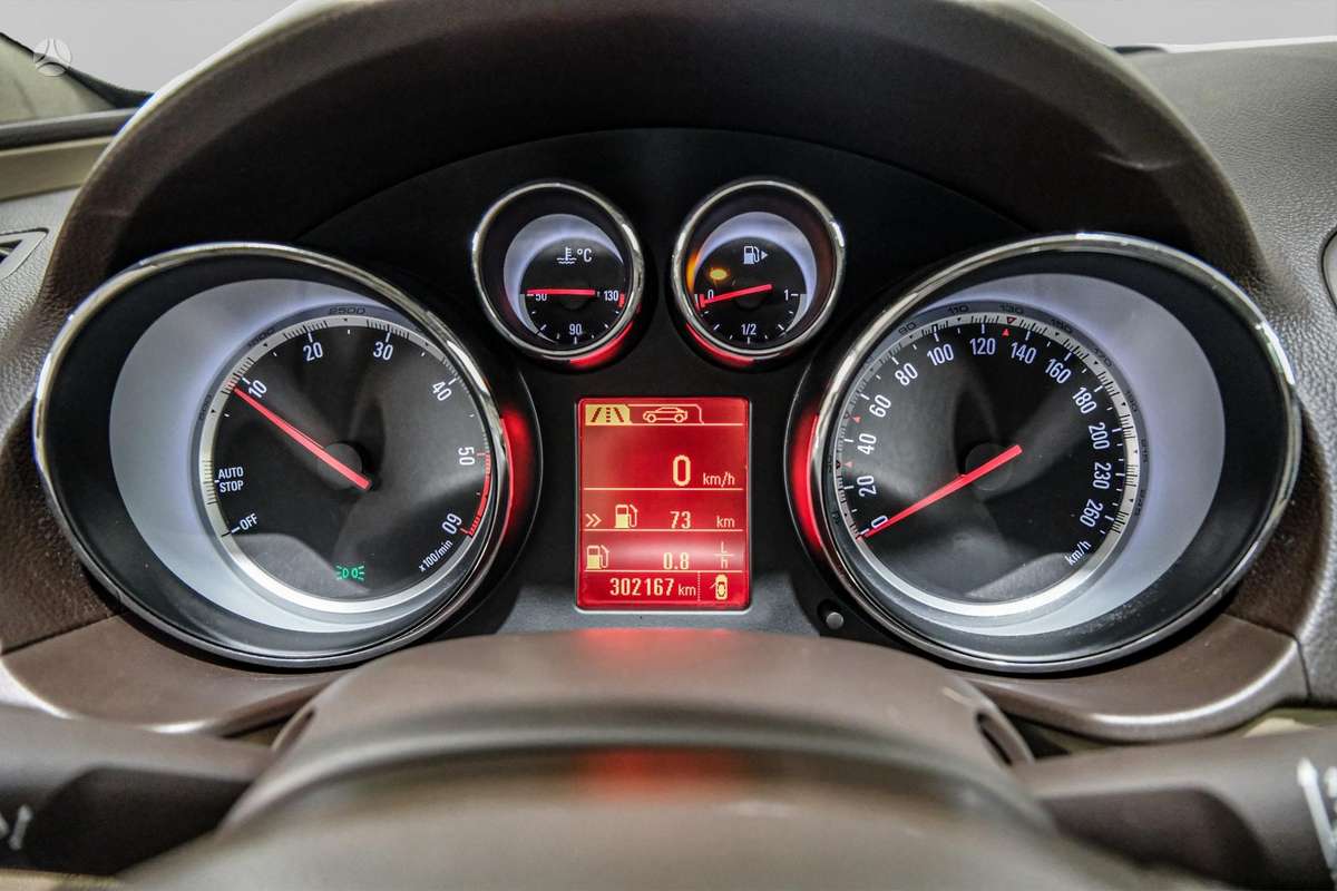 Opel Insignia, 2.0 l., universalas