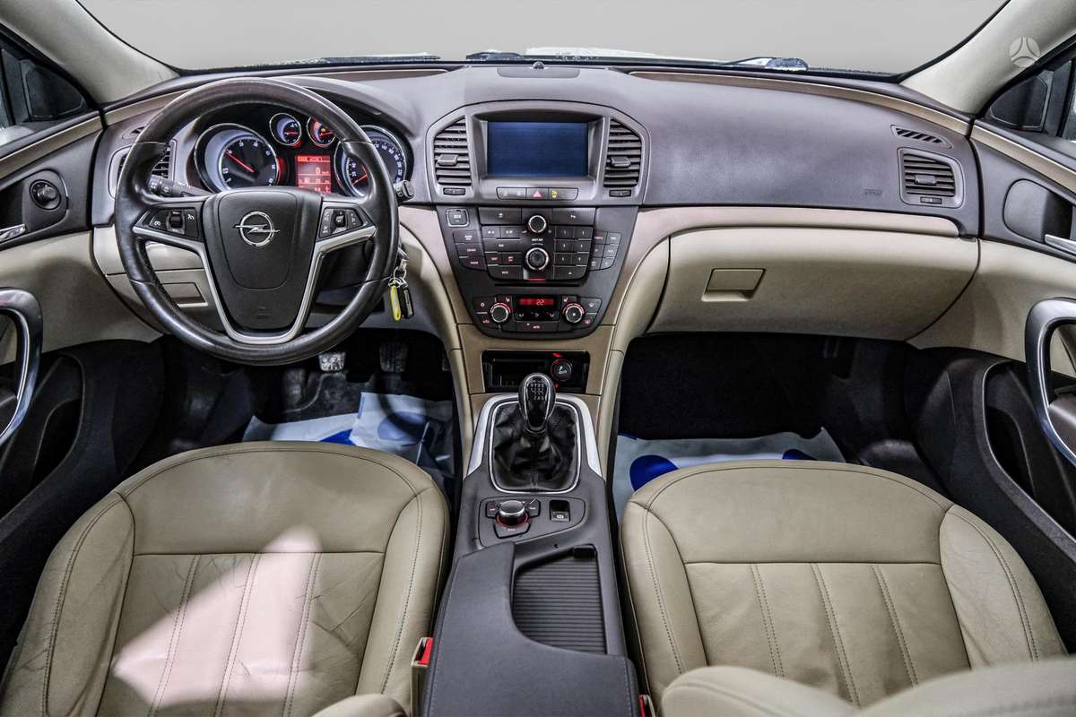Opel Insignia, 2.0 l., universalas