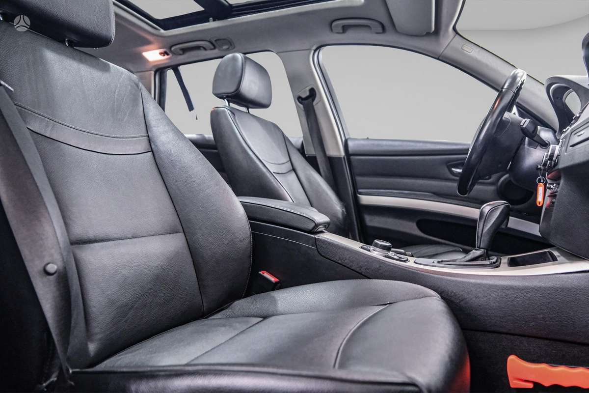 BMW 318, 2.0 l., universalas