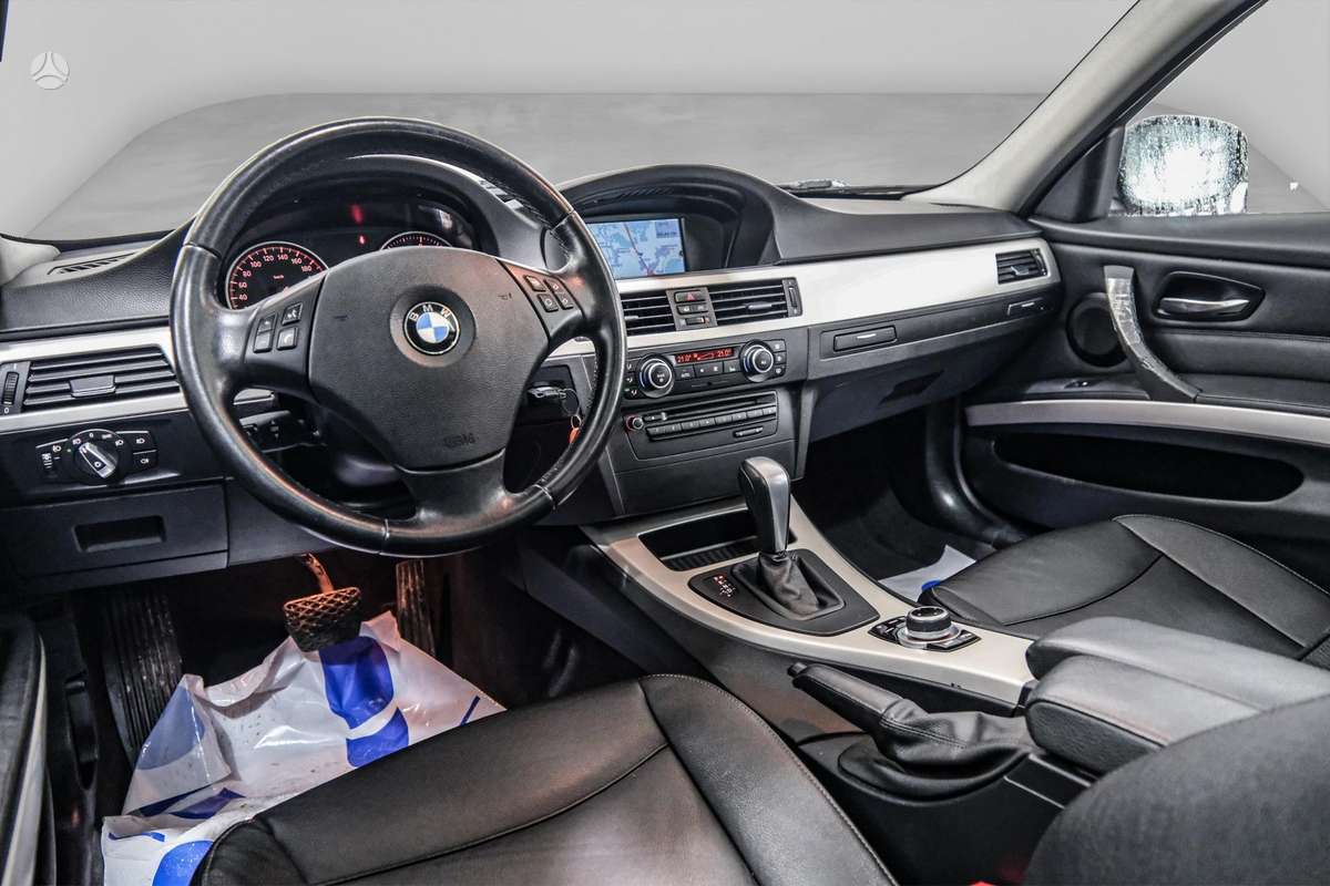 BMW 318, 2.0 l., universalas