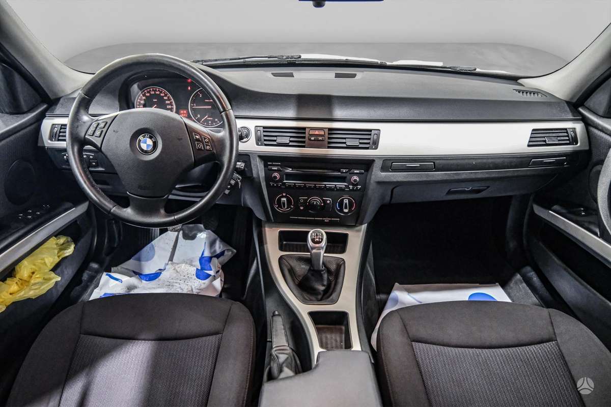 BMW 320, 2.0 l., wagon