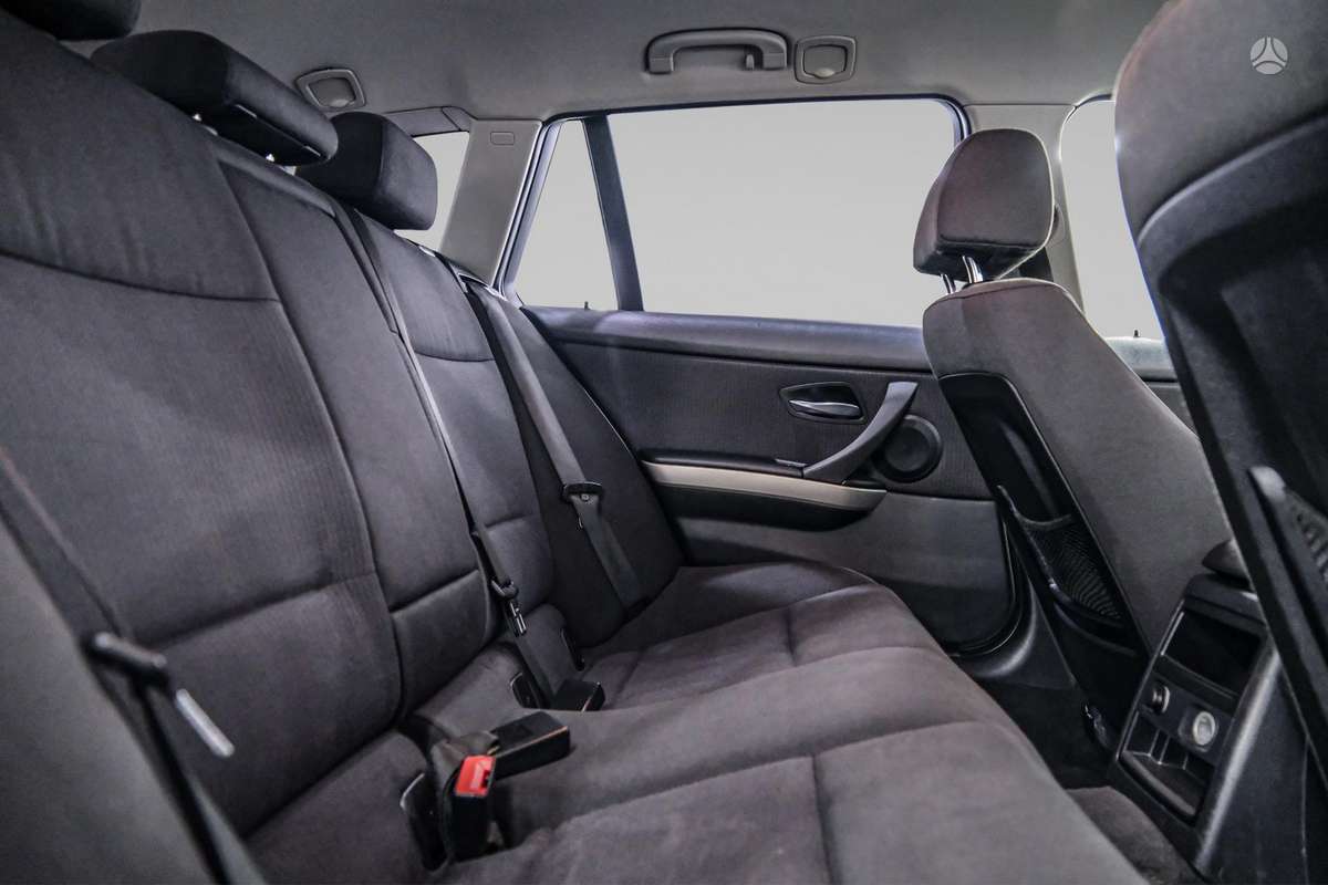 BMW 320, 2.0 l., wagon