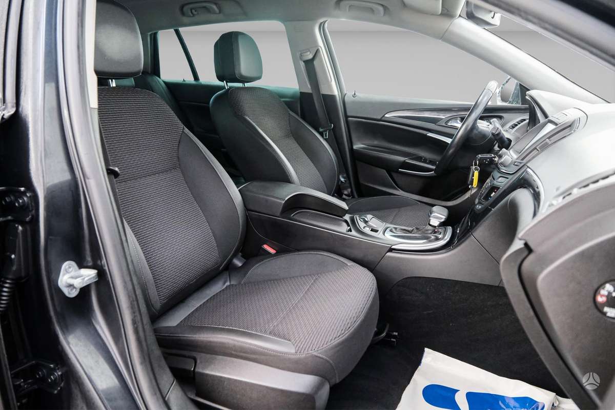 Opel Insignia, 2.0 l., wagon