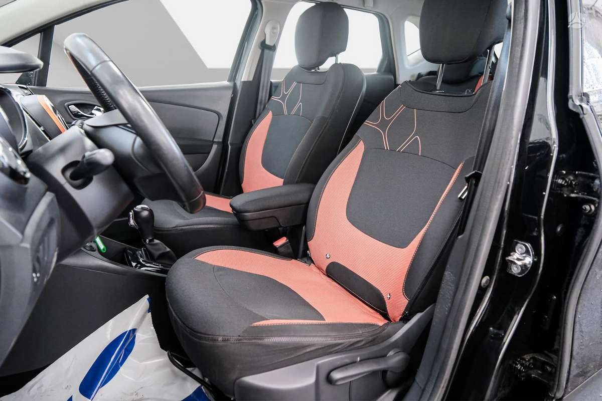 Renault Captur, 1.2 l., off-road / crossover