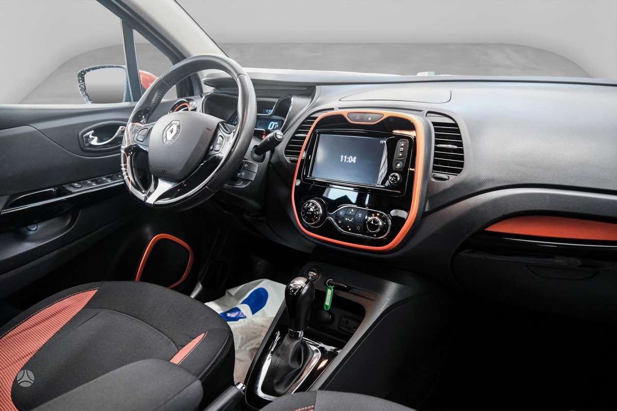 Renault Captur, 1.2 l., off-road / crossover