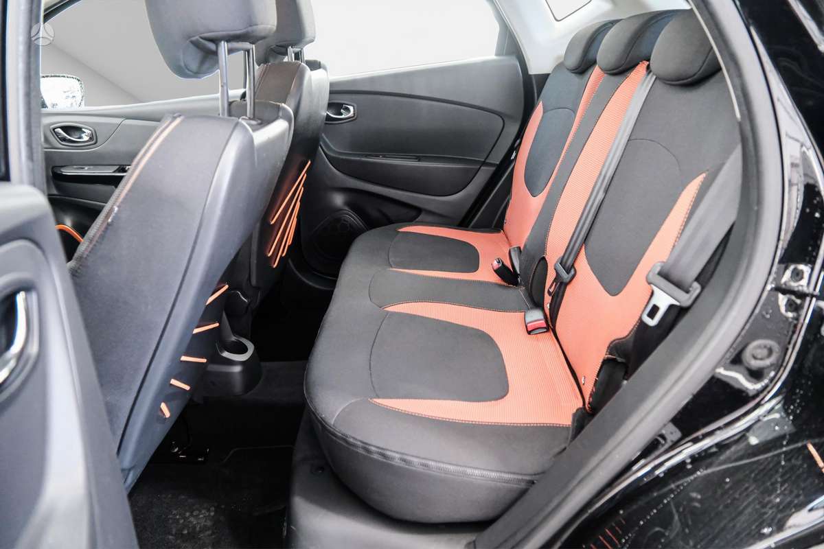Renault Captur, 1.2 l., off-road / crossover