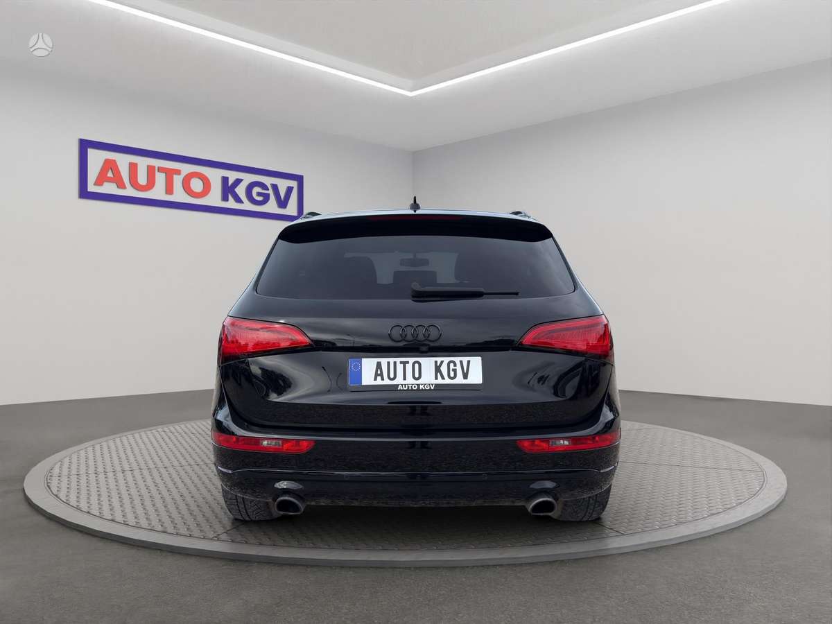 Audi Q5, 2.0 l., Внедорожник / Кроссовер