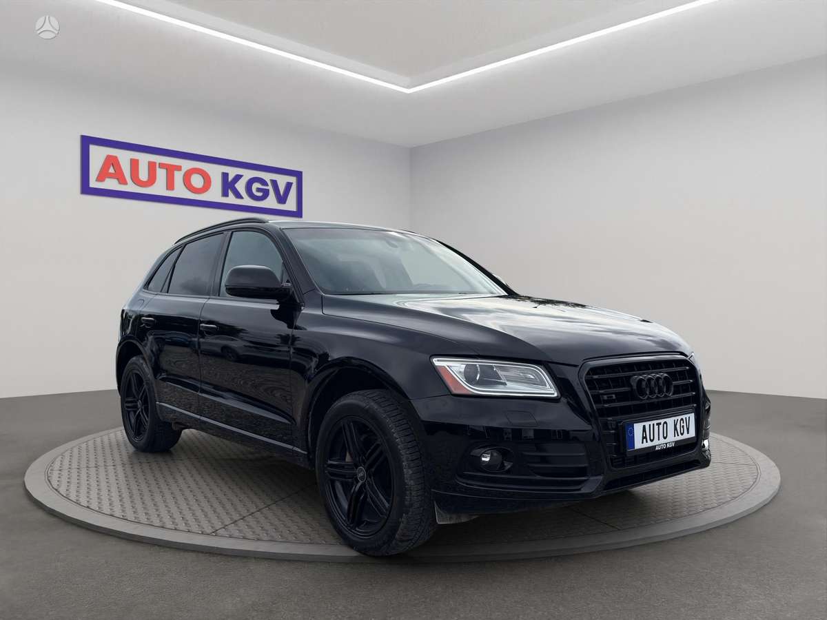 Audi Q5, 2.0 l., off-road / crossover