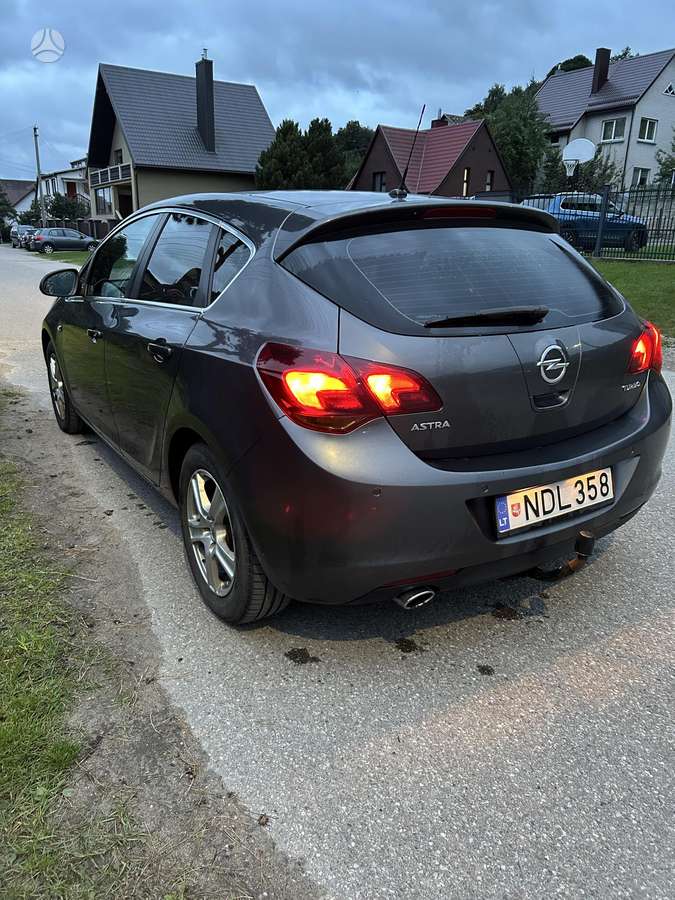 Opel Astra, 1.4 l., hatchback