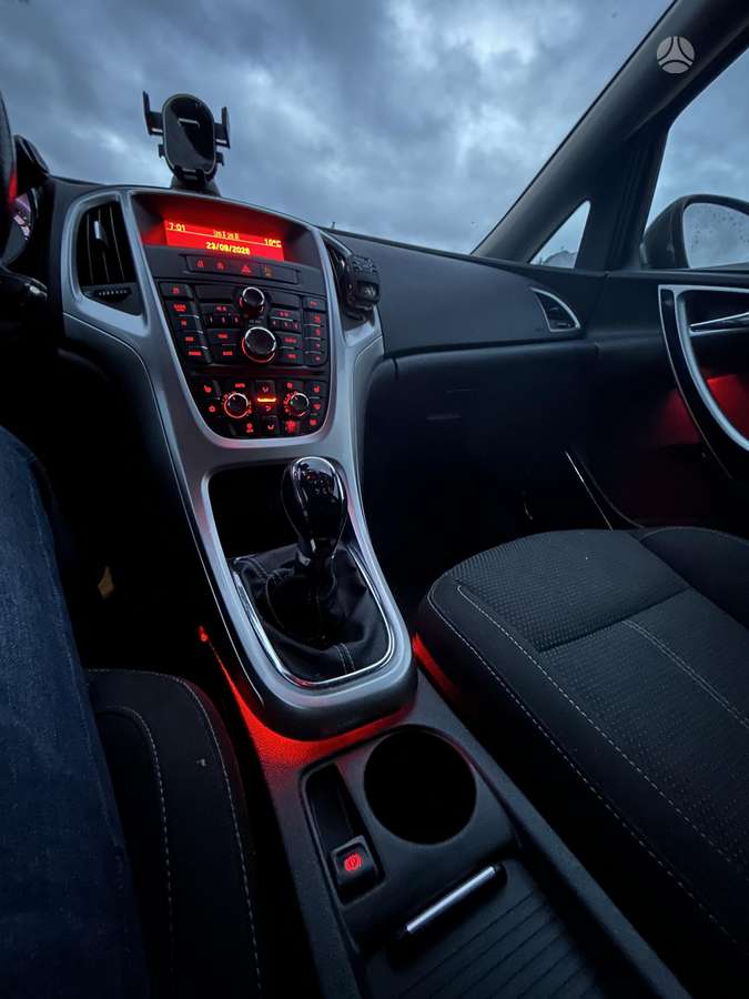 Opel Astra, 1.4 l., hatchback