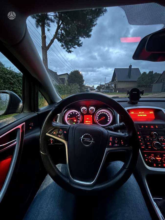 Opel Astra, 1.4 l., hatchback