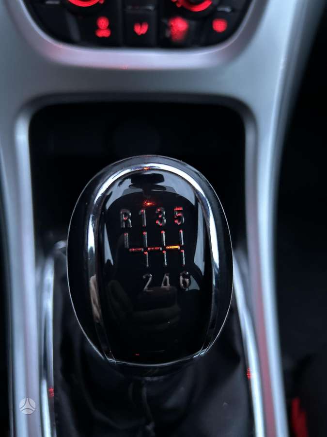 Opel Astra, 1.4 l., Хэтчбек