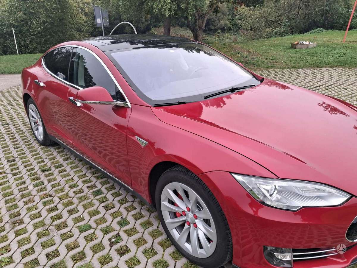 Tesla Model S, 85 kWh, saloon / sedan