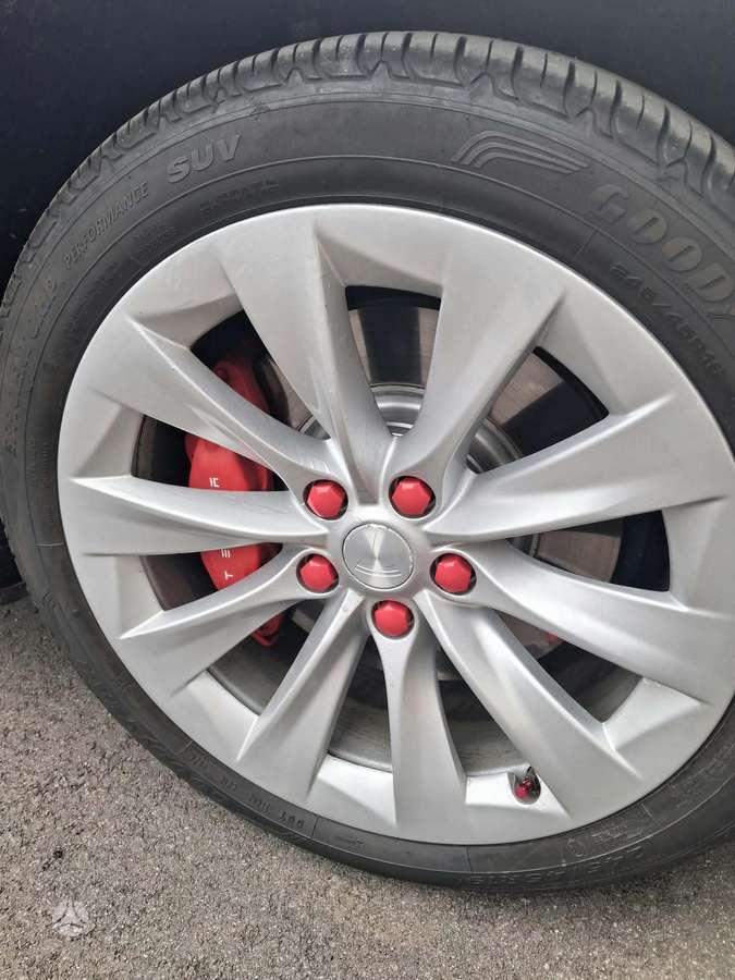 Tesla Model S, 85 кВт·ч, Седан