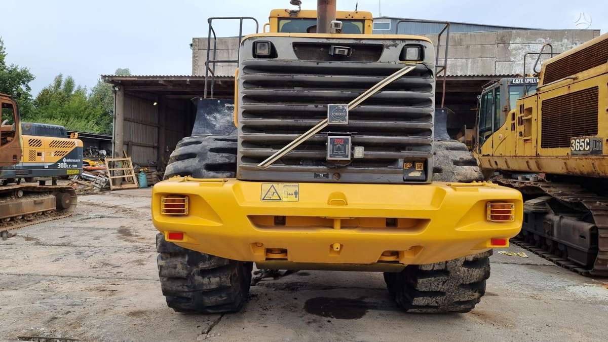 Volvo L 220E, frontaliniai krautuvai