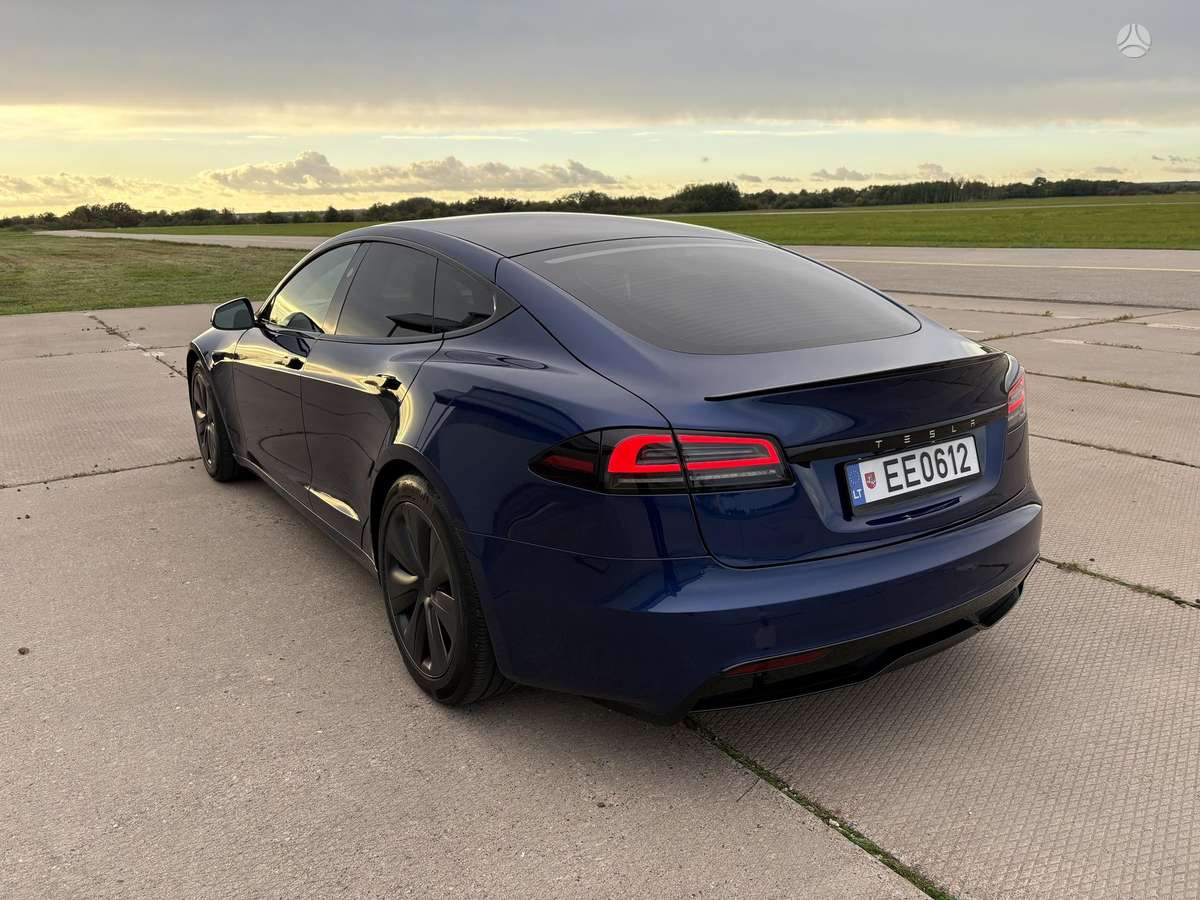 Tesla Model S, 100 кВт·ч, Хэтчбек
