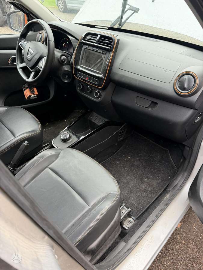 Dacia Spring, 27 kWh, hatchback