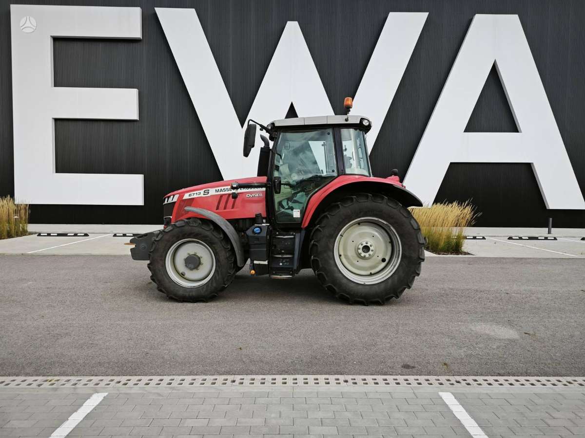 Massey Ferguson 6713 S, traktoriai