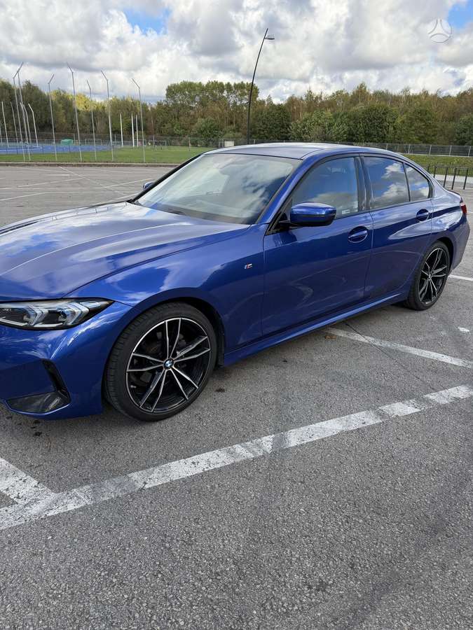 BMW 318, 2.0 l., Седан