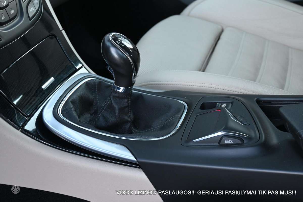 Opel Insignia, 2.0 l., hatchback