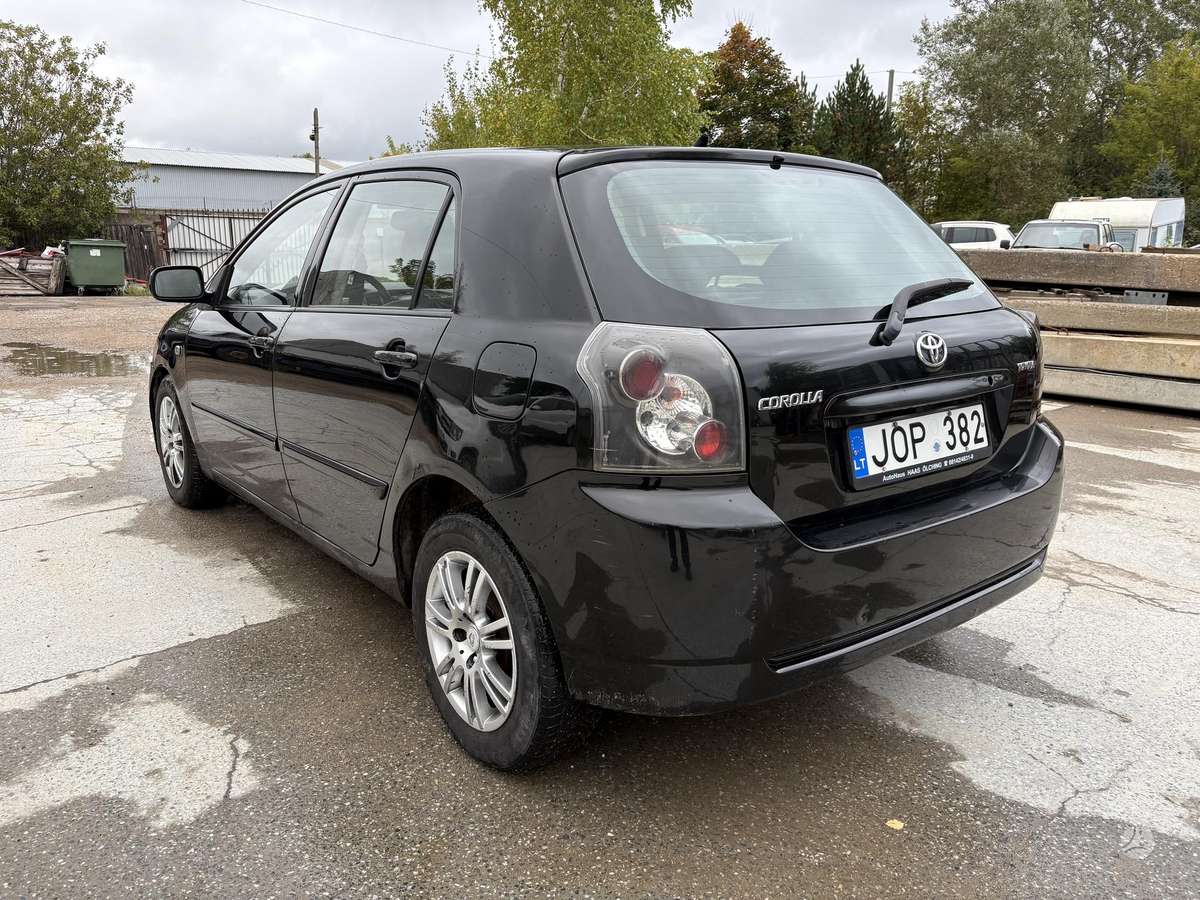 Toyota Corolla, 2.0 l., Хэтчбек