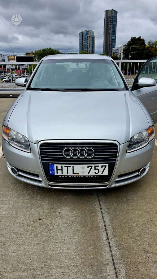 Audi A4, 2.0 l., Седан
