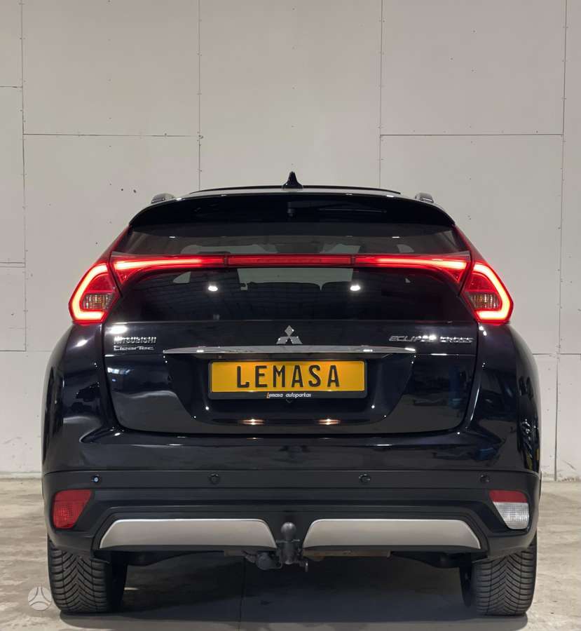 Mitsubishi Eclipse Cross, 1.5 l., off-road / crossover