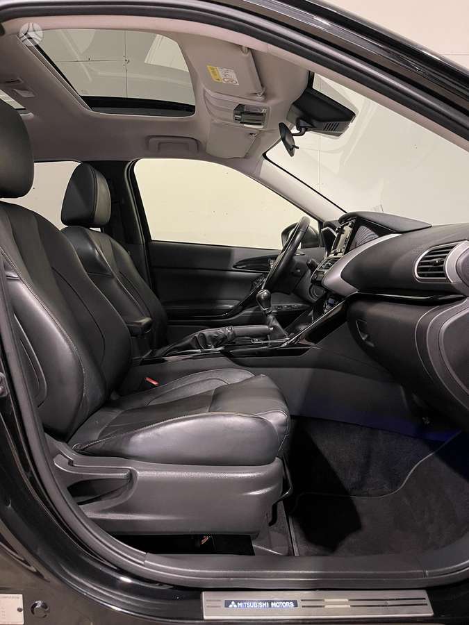 Mitsubishi Eclipse Cross, 1.5 l., off-road / crossover