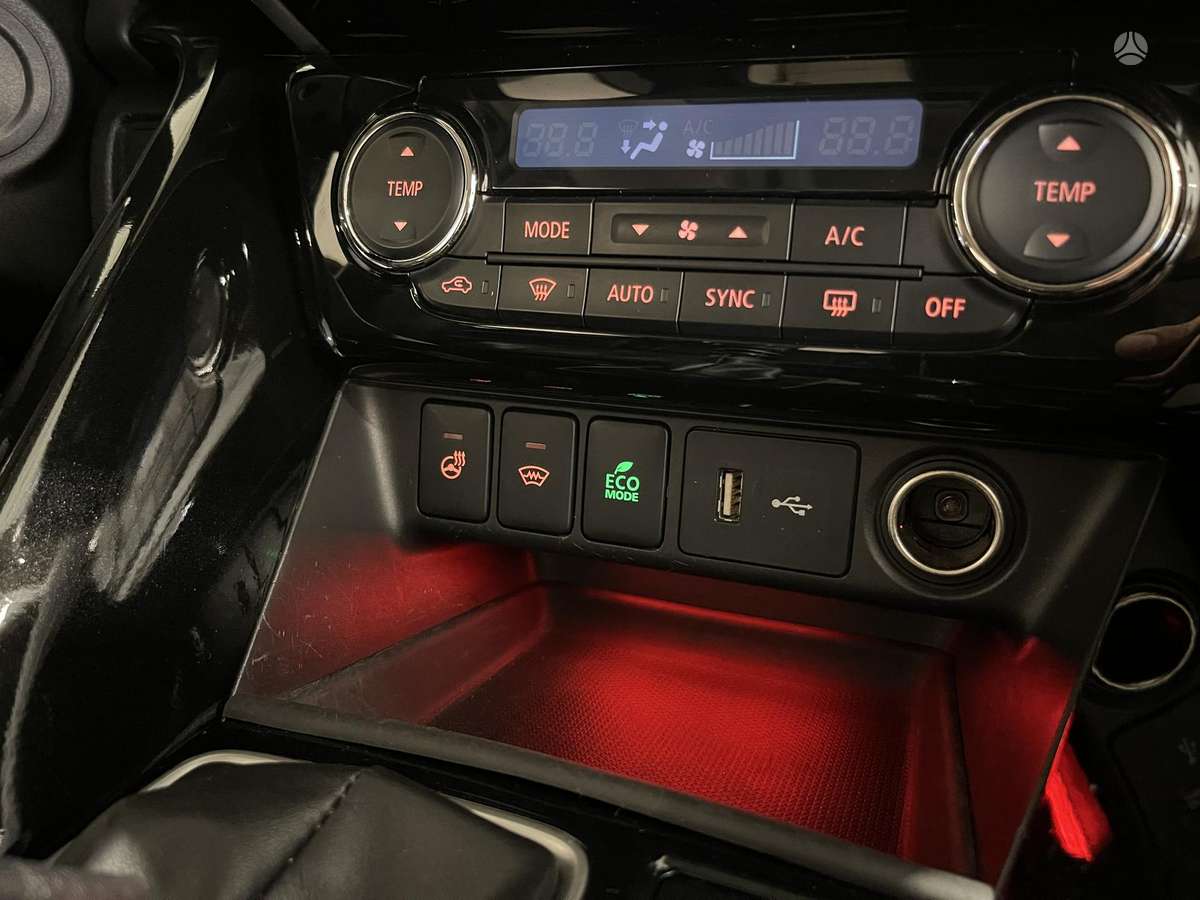 Mitsubishi Eclipse Cross, 1.5 l., off-road / crossover