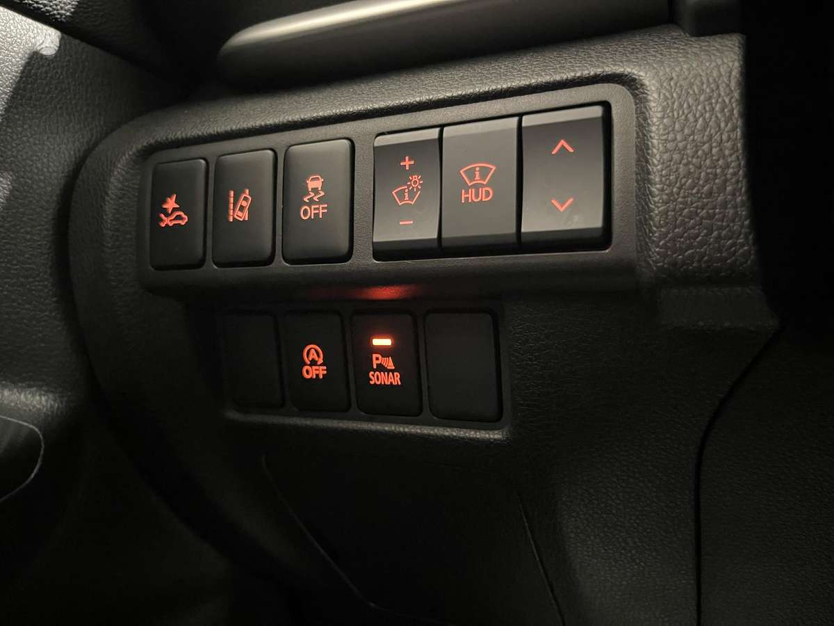 Mitsubishi Eclipse Cross, 1.5 l., off-road / crossover