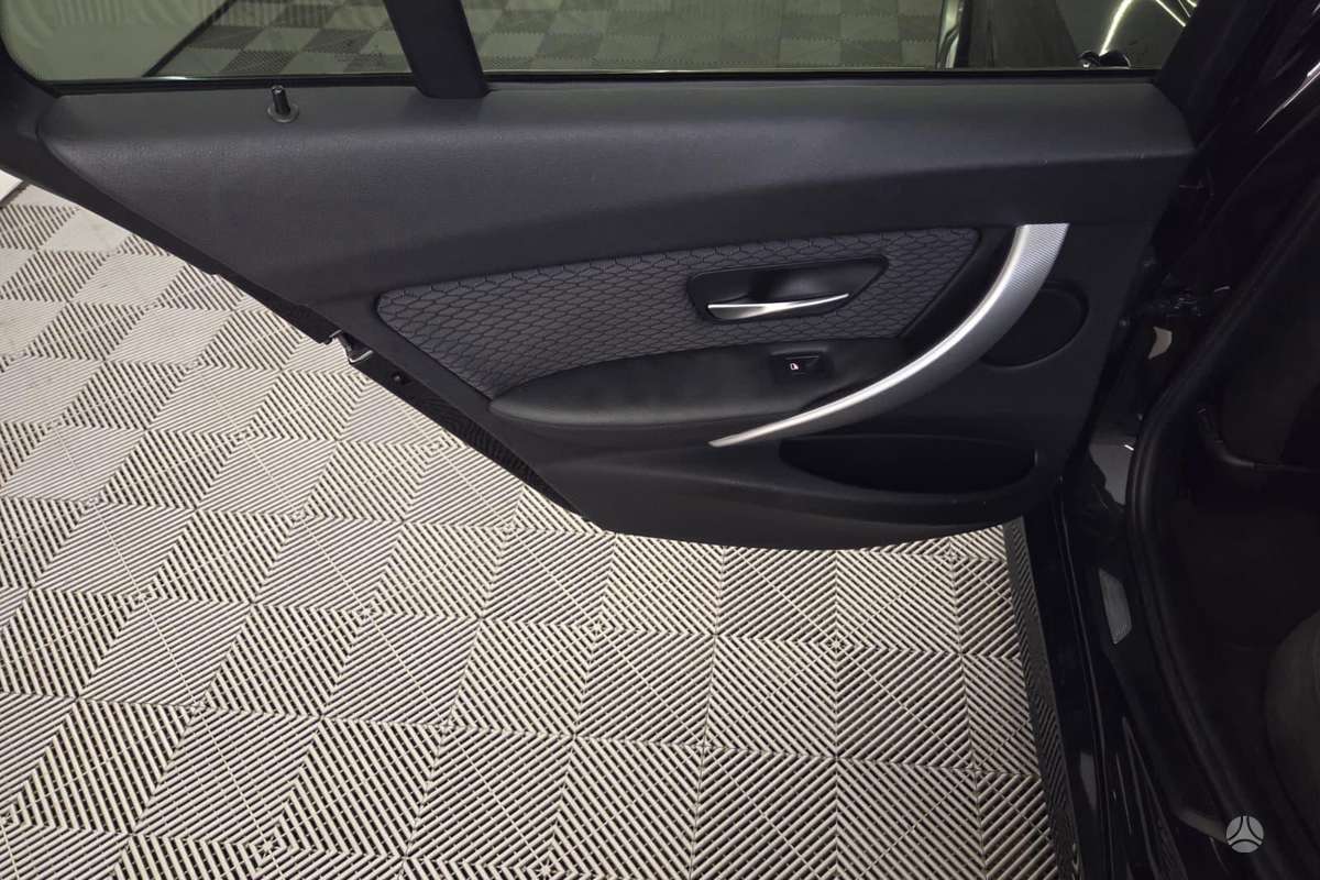 BMW 320, 2.0 l., universalas