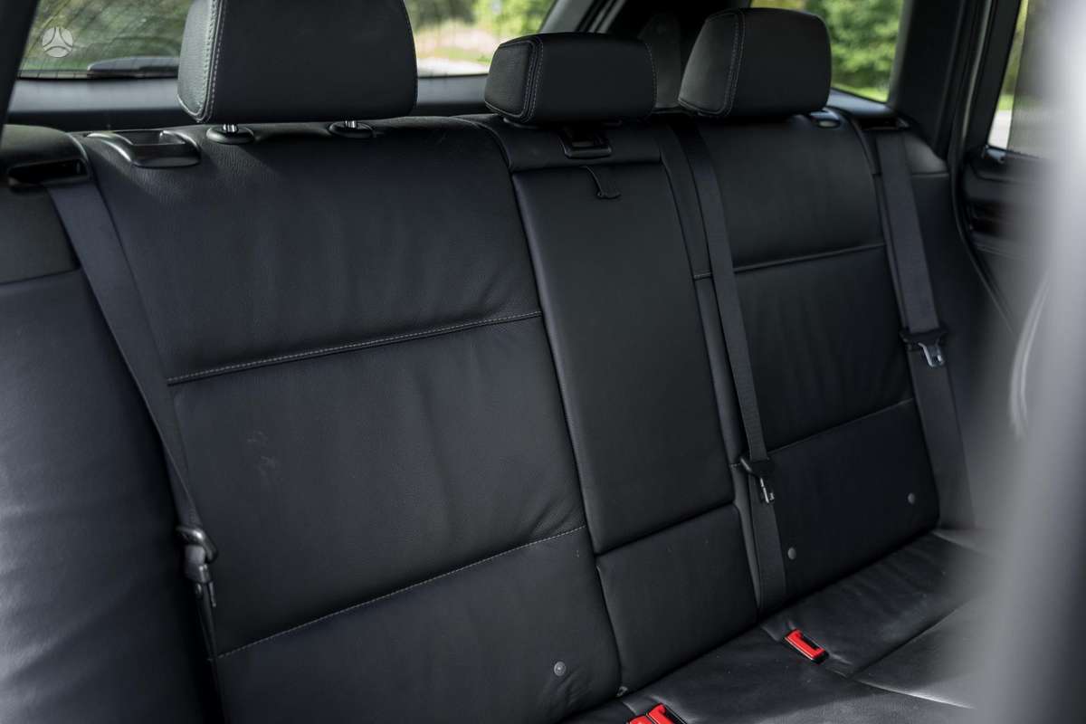 BMW X3, 2.0 l., off-road / crossover