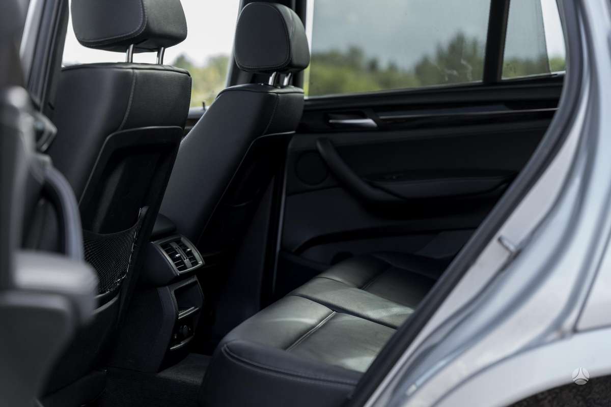 BMW X3, 2.0 l., off-road / crossover