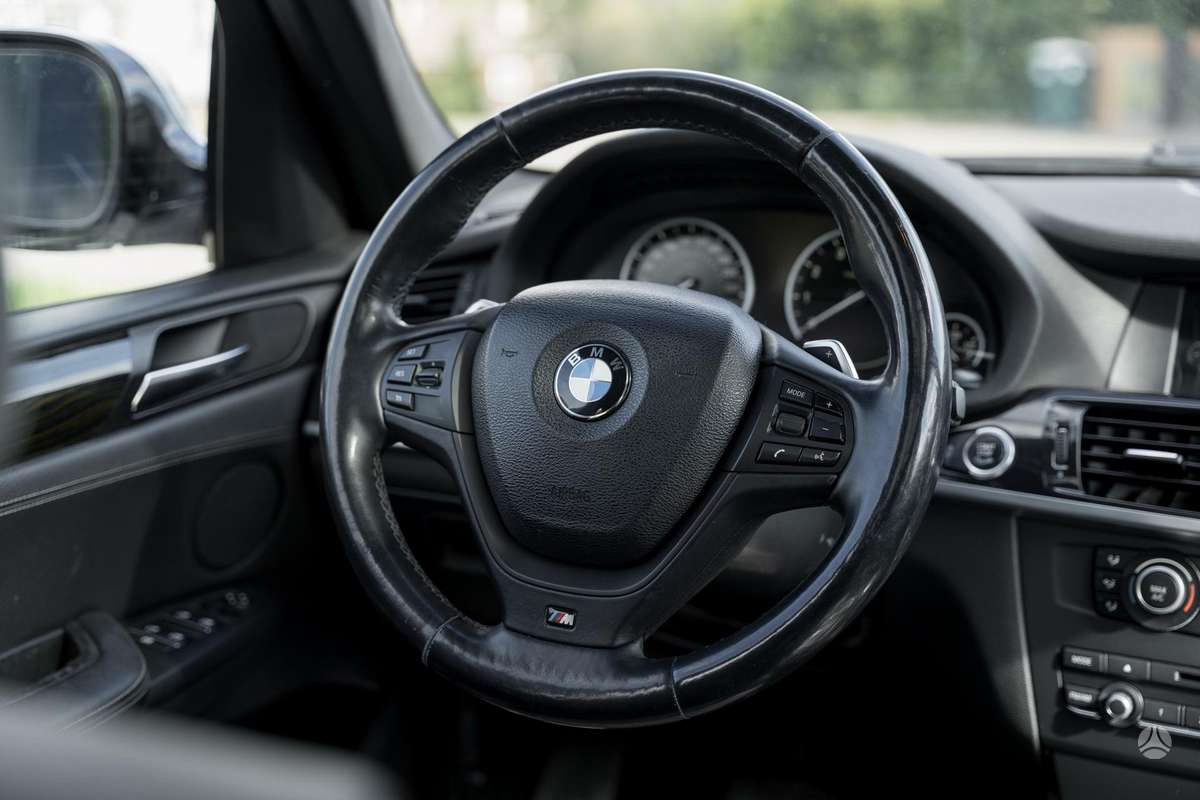BMW X3, 2.0 l., off-road / crossover