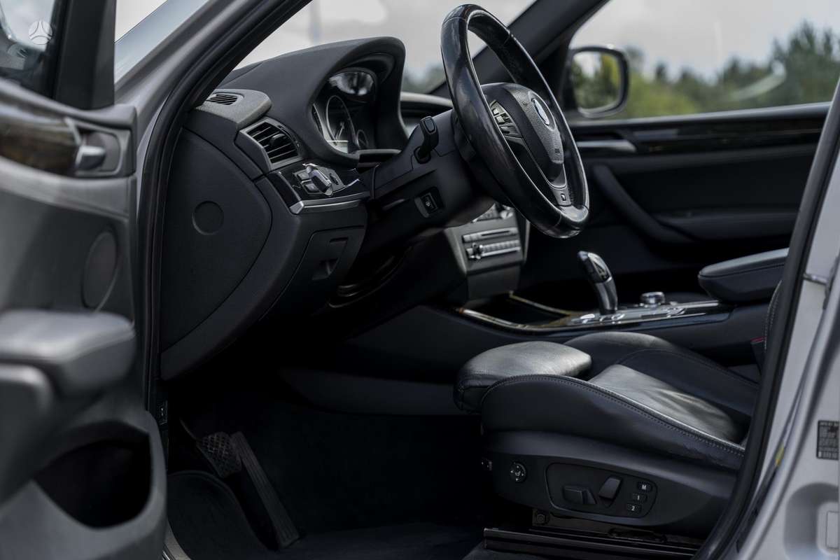 BMW X3, 2.0 l., off-road / crossover